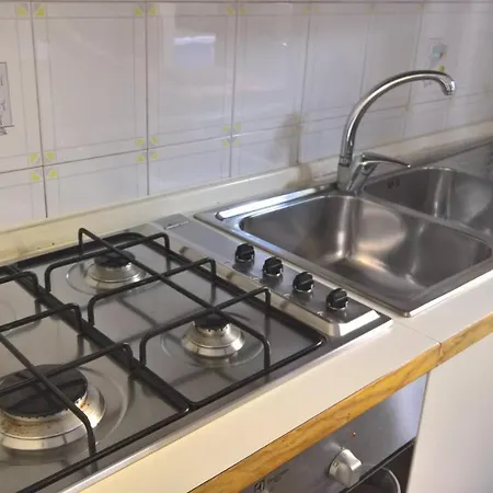 Fronte - 50m Dalla Apartment Trapani